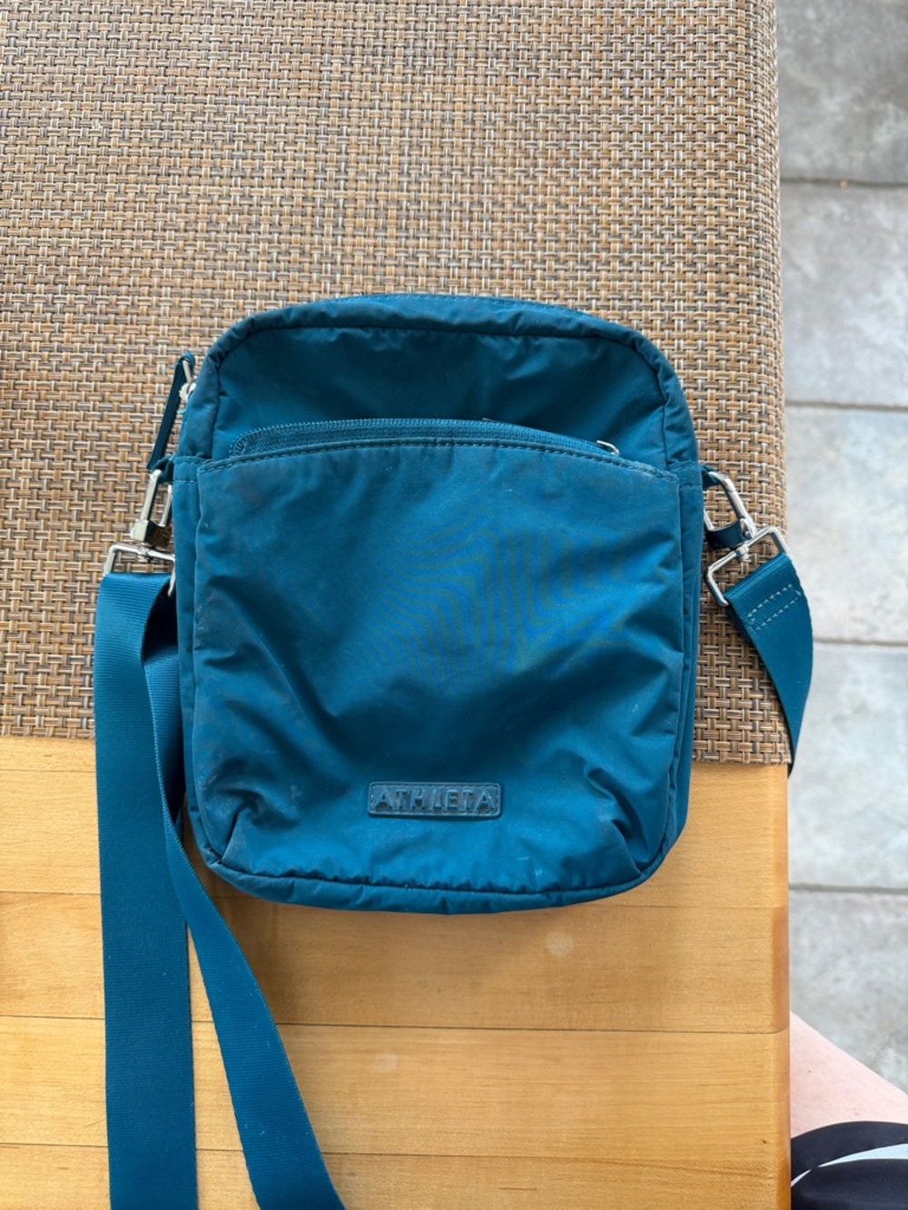 Athleta Coastal Teal All About Vertical Belt/Crossbody